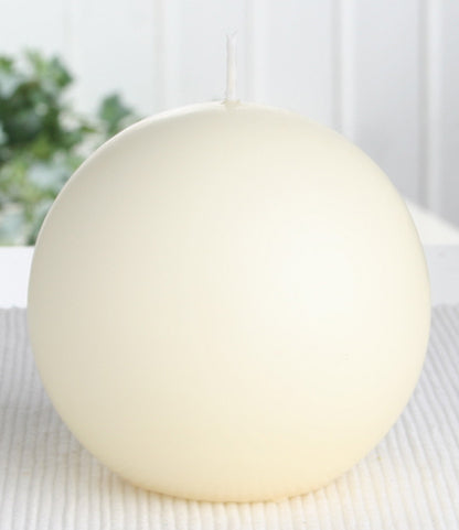 6 Stück Kugelkerzen Ø 100mm Ballkerzen B-Ware glatt - Elfenbein